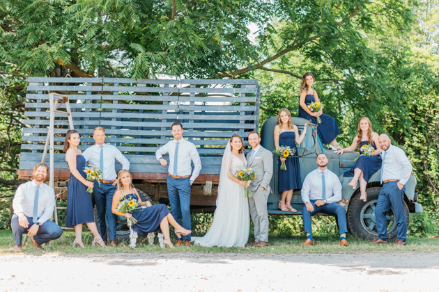 Bridal party photos at Stonewall Estates