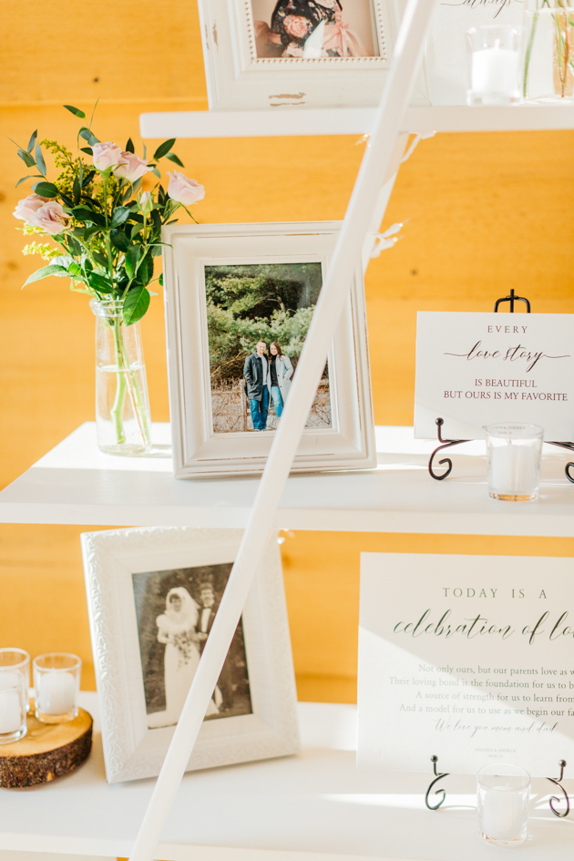 Reception decor at Stonewall Estates